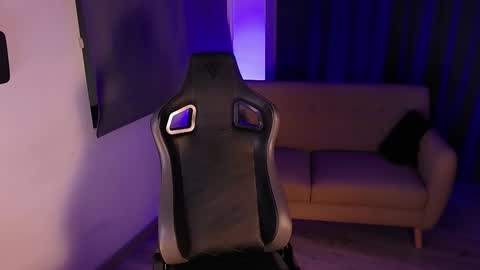 Snapshot of skull_prospect chatting on March 2026 11:43:01 PM Liam Vokov online show from March 2026 11:43:01 PM