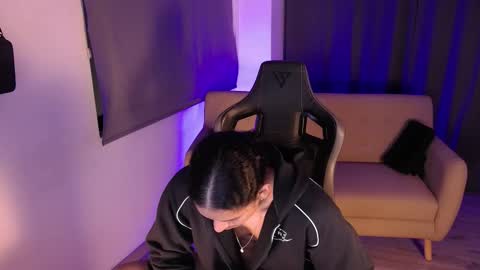 Snapshot of skull_prospect chatting on March 2026 06:10:01 AM Liam Vokov online show from March 2026 06:10:01 AM