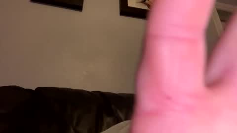 Snapshot of skuzzy25 chatting on January 2025 11:17:01 PM skuzzy25 online show from January 2025 11:17:01 PM