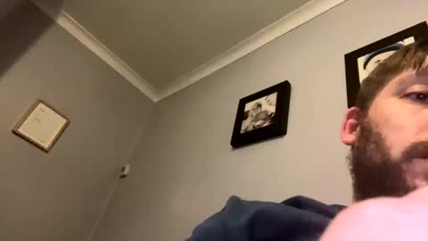 Snapshot of skuzzy25 chatting on January 2025 02:19:01 AM skuzzy25 online show from January 2025 02:19:01 AM