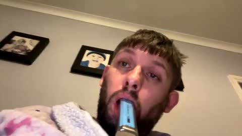 Snapshot of skuzzy25 chatting on February 2025 11:24:01 PM skuzzy25 online show from February 2025 11:24:01 PM