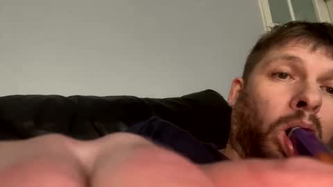 Snapshot of skuzzy25 chatting on February 2025 10:28:01 AM skuzzy25 online show from February 2025 10:28:01 AM