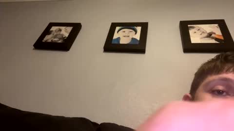 Snapshot of skuzzy25 chatting on February 2025 10:31:01 PM skuzzy25 online show from February 2025 10:31:01 PM