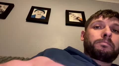 Snapshot of skuzzy25 chatting on March 2025 02:57:02 AM skuzzy25 online show from March 2025 02:57:02 AM