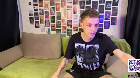 Snapshot of sky_hunter chatting on September 2025 10:17:01 AM sky_hunter online show from September 2025 10:17:01 AM