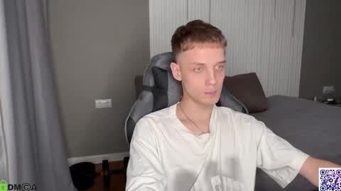 Snapshot of sky_hunter chatting on November 2025 07:04:02 PM sky_hunter online show from November 2025 07:04:02 PM