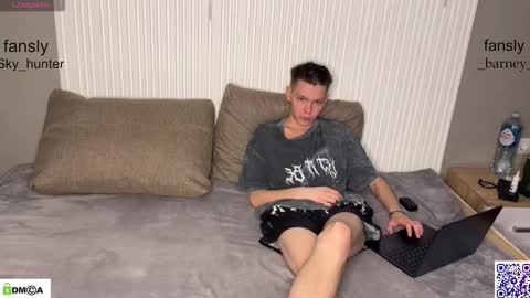 Snapshot of sky_hunter chatting on November 2025 07:57:01 PM sky_hunter online show from November 2025 07:57:01 PM