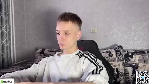 Snapshot of sky_hunter chatting on January 2026 09:14:02 AM sky_hunter online show from January 2026 09:14:02 AM