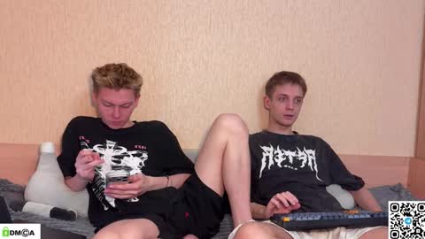 Snapshot of sky_hunter chatting on February 2026 09:18:02 AM sky_hunter online show from February 2026 09:18:02 AM