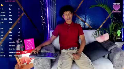 sky_walkerss online show from May 2026 05:20:02 PM