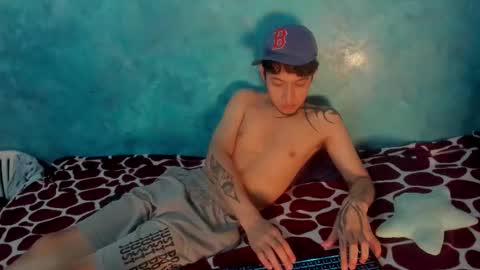 Snapshot of sky_wild chatting on December 2025 01:00:01 AM sky_wild online show from December 2025 01:00:01 AM