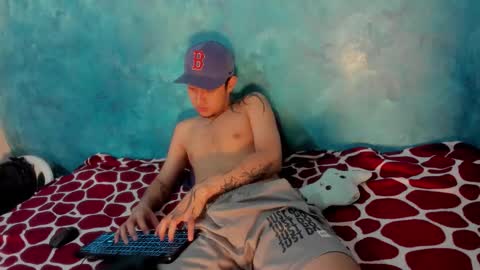 Snapshot of sky_wild chatting on December 2025 11:12:02 PM sky_wild online show from December 2025 11:12:02 PM