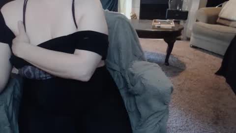 SKYLE   online show from March 2026 08:00:01 PM