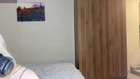 skyedavis online show from February 2026 09:30:02 PM