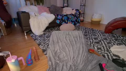 Snapshot of skyewatson chatting on January 2025 10:26:01 PM Skye Watson online show from January 2025 10:26:01 PM