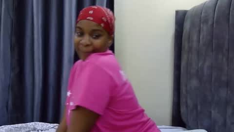 Snapshot of skylar_syn chatting on March 2026 05:55:02 AM Skylar online show from March 2026 05:55:02 AM