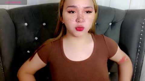 skylarvox_ online show from February 2025 06:40:01 AM