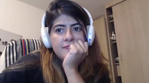 Snapshot of skyler1195 chatting on January 2025 11:50:01 PM Skyler online show from January 2025 11:50:01 PM