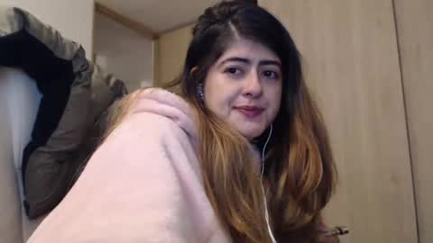 Snapshot of skyler1195 chatting on February 2025 02:55:01 AM Skyler online show from February 2025 02:55:01 AM