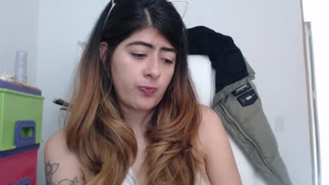 Snapshot of skyler1195 chatting on February 2025 06:34:02 PM Skyler online show from February 2025 06:34:02 PM