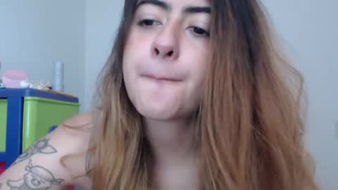 Snapshot of skyler1195 chatting on February 2025 07:52:01 PM Skyler online show from February 2025 07:52:01 PM