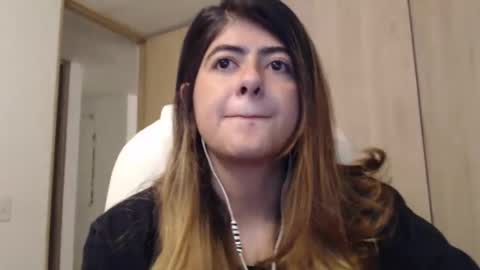 Snapshot of skyler1195 chatting on February 2025 02:12:01 AM Skyler online show from February 2025 02:12:01 AM