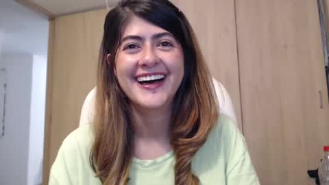 Snapshot of skyler1195 chatting on February 2025 05:09:01 AM Skyler online show from February 2025 05:09:01 AM