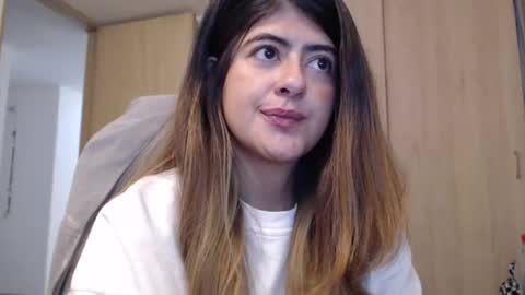 Snapshot of skyler1195 chatting on February 2025 04:58:02 AM Skyler online show from February 2025 04:58:02 AM