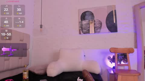    online show from December 2024 06:16:02 PM