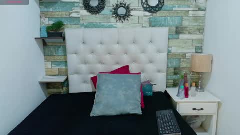 skyler_naomi online show from June 2026 02:08:02 PM