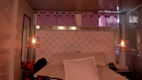 skyler_rouse online show from June 2026 07:41:02 PM