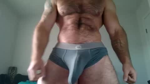 Snapshot of skylerflexes chatting on September 2025 02:22:01 PM Skyler Flexes online show from September 2025 02:22:01 PM