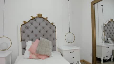 Snapshot of skylerwhite02 chatting on March 2026 04:19:01 AM Skyler online show from March 2026 04:19:01 AM