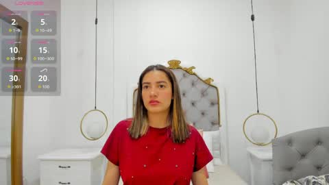 Snapshot of skylerwhite02 chatting on April 2026 03:34:02 AM Skyler online show from April 2026 03:34:02 AM