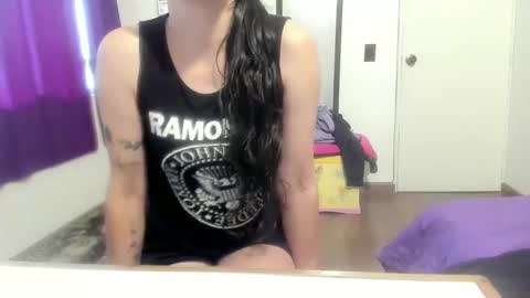 Snapshot of skylerwithe007 chatting on November 2025 09:14:02 PM skyler online show from November 2025 09:14:02 PM