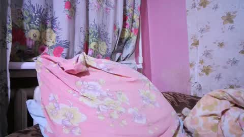 skyressie333 online show from January 2025 03:40:02 PM