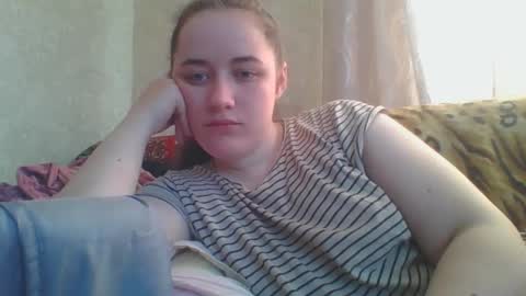Snapshot of skyressie333 chatting on March 2026 06:28:02 AM skyressie333 online show from March 2026 06:28:02 AM