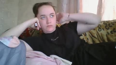 Snapshot of skyressie333 chatting on April 2026 04:54:01 AM skyressie333 online show from April 2026 04:54:01 AM