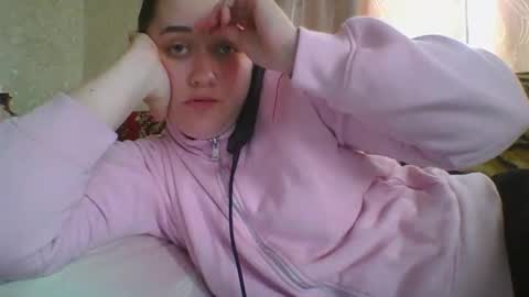 Snapshot of skyressie333 chatting on April 2026 08:30:01 AM skyressie333 online show from April 2026 08:30:01 AM