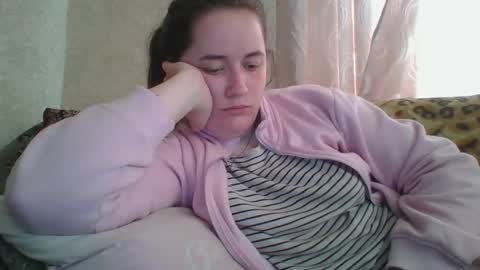 Snapshot of skyressie333 chatting on April 2026 06:25:01 AM skyressie333 online show from April 2026 06:25:01 AM