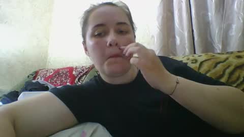 Snapshot of skyressie333 chatting on May 2026 07:10:02 PM skyressie333 online show from May 2026 07:10:02 PM