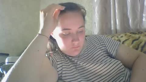 skyressie333 online show from June 2026 07:59:01 PM