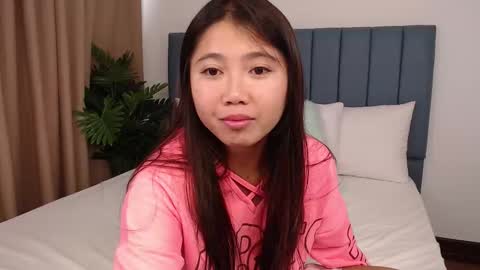 Snapshot of skytime96 chatting on October 2025 02:31:01 AM Sky online show from October 2025 02:31:01 AM