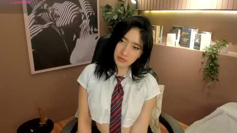 Snapshot of skyylee_ chatting on May 2026 01:50:02 PM abby online show from May 2026 01:50:02 PM