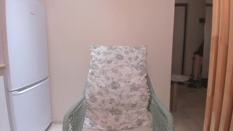 Snapshot of slaty_sugar chatting on January 2025 10:52:02 PM Nika online show from January 2025 10:52:02 PM