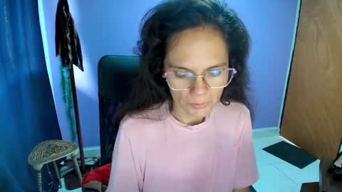 Snapshot of slavefuck chatting on December 2025 02:24:02 PM SlaveFuck online show from December 2025 02:24:02 PM