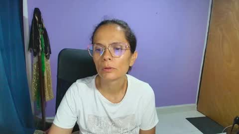 Snapshot of slavefuck chatting on February 2026 12:09:02 AM SlaveFuck online show from February 2026 12:09:02 AM