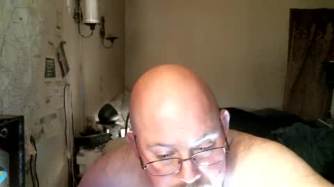 Snapshot of slavejim518 chatting on November 2025 12:44:01 AM slavejim online show from November 2025 12:44:01 AM