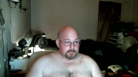 Snapshot of slavejim518 chatting on February 2026 02:40:01 AM slavejim online show from February 2026 02:40:01 AM