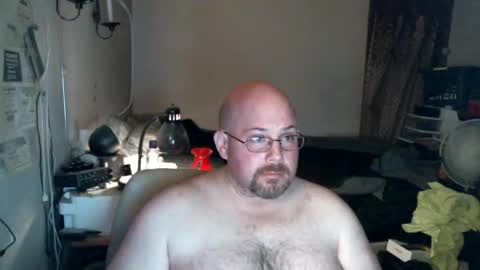 Snapshot of slavejim518 chatting on March 2026 04:09:02 AM slavejim online show from March 2026 04:09:02 AM
